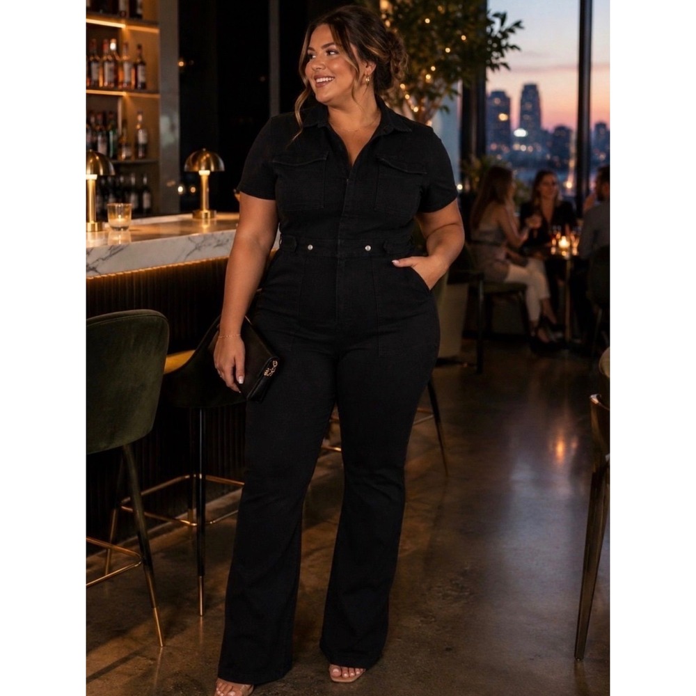 Good American Black Short-Sleeve Zip-Front Jumpsuit